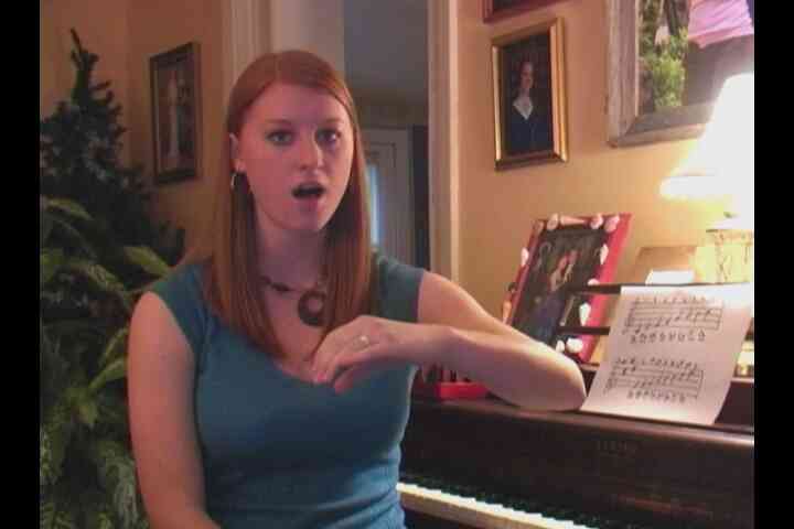 Как видно петь весы с помощью жестов