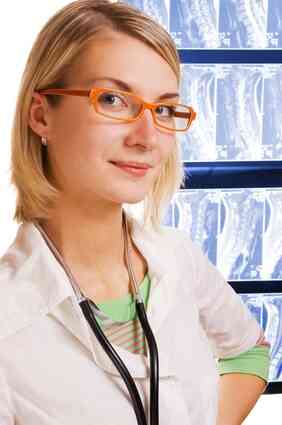 Как улучшить поворот вокруг времени в клинической лаборатории, используя шесть Сигм?