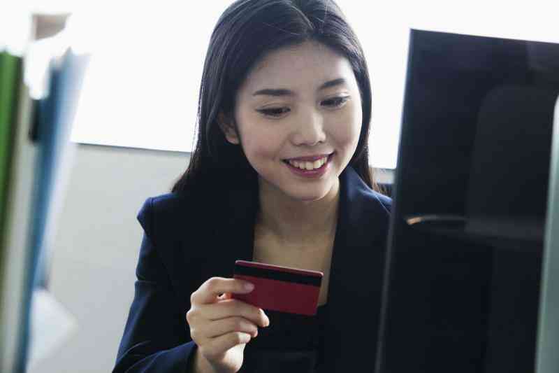 Каковы различные формы эксплуатации потребителей?