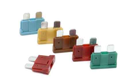 Как поменять предохранитель на Форд рейнджер?