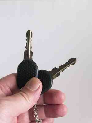 Как снять Шевроле цилиндр зажигания