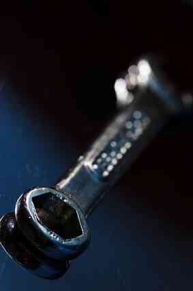 Как снять приводной вал от 90 Додж Дакота