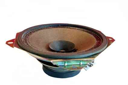 Как заменить задние динамики в Форд Эскорт