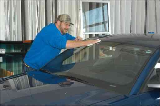 Как установить задние стекла автомобиля