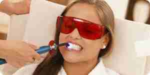 Отбеливание зубов: методы уайтинг и лечение